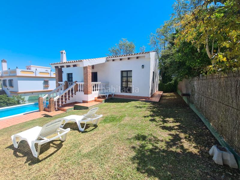 Foto a8af4ab4-67bb-4d2c-a171-93f9713cd53a. Affitto chalet in avenida 28 de febrero 110 in Conil Conil de la Frontera