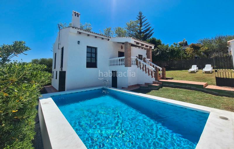 Foto 27281543-ce6a-45f4-9cfb-df0dcf3dfd2d. Lloguer xalet a avenida 28 de febrero 110 a Conil Conil de la Frontera