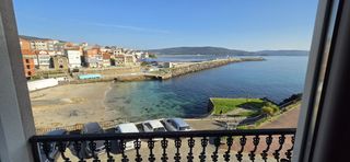 Rent Flat in Rúa víctor cardalda 11. Piso amplio con vistas al mar