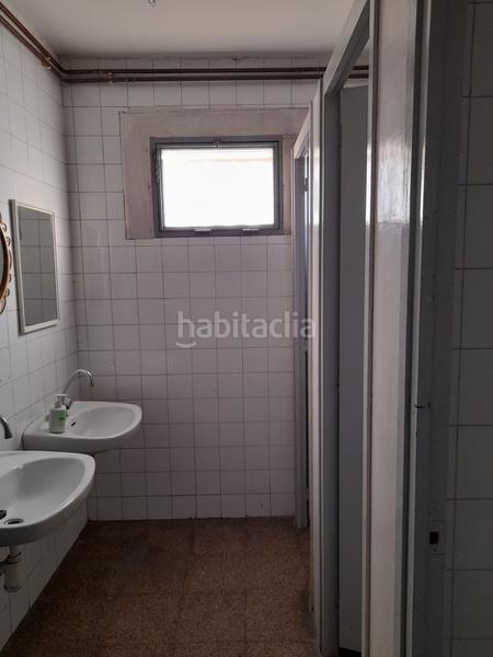 Foto 3ca95d9a-44cf-464d-a2c2-5a2cb69e1fbd. Fabrikhalle mit heizung in Navàs