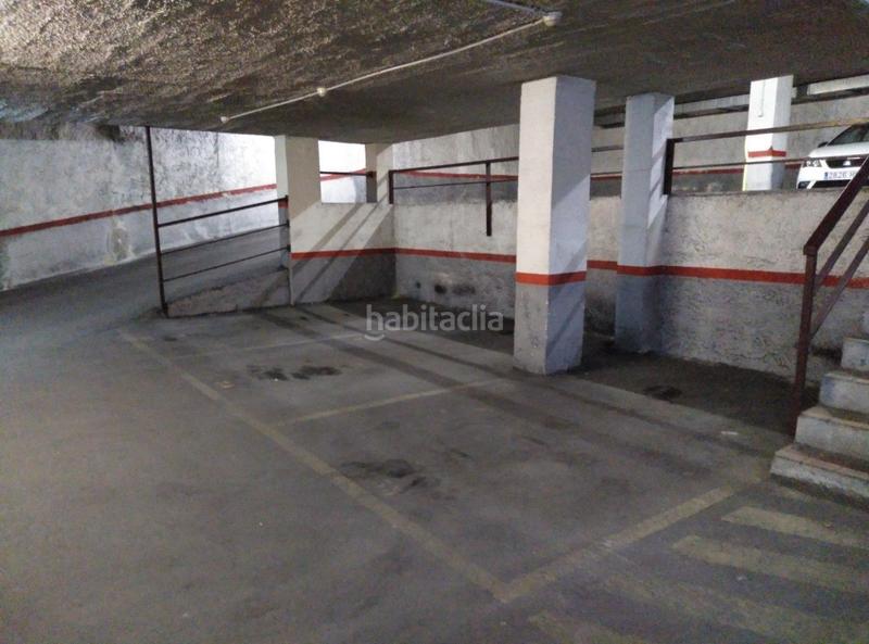 Foto 6da7532e-f71b-463f-9d2a-ad17a510e42c. Parking coche en carrer del torrent de les flors 30 buen estado en Barcelona