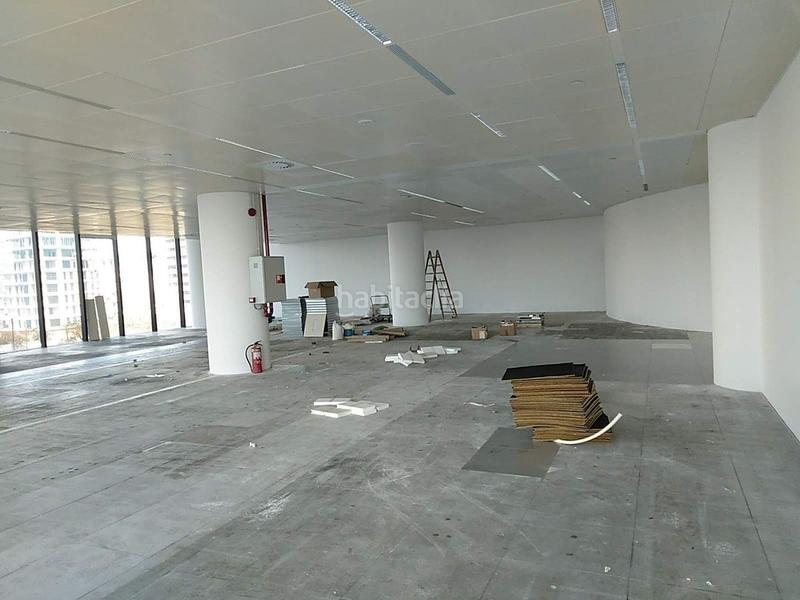 Foto 8d713f6c-18b7-49cc-8397-2f8eaaf32a70. Rent office space with heating parking in Granvia LH Hospitalet de Llobregat (L´)