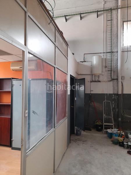 Foto cca81bbe-7233-48c9-88af-98e64ac36000. Miete fabrikhalle in carrer del pintor velázquez 3 in Polinyà