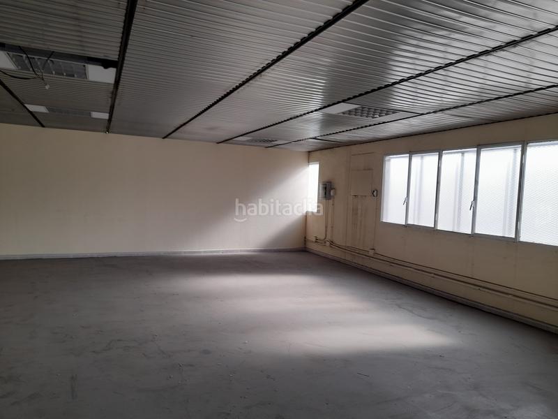 Foto bc5ba3e6-34c2-47ea-a5b6-4fe7a20d5465. Capannone industriale in Zona Industrial Barberà del Vallès