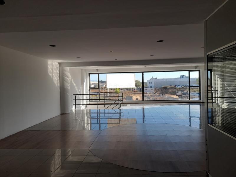 Foto 7b1f7df5-e287-4cbc-bd6b-8375ff4b20f9. Location local commercial dans Roquetes-Can Magí Sant Cugat del Vallès