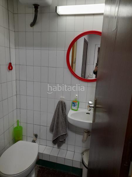 Foto 42e1477f-f304-4908-af1f-06eb65215abb. Alquiler oficina  a compartir en La Salut Barcelona