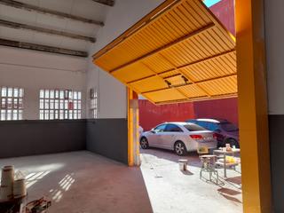 Industrial building in Carrer de Watt