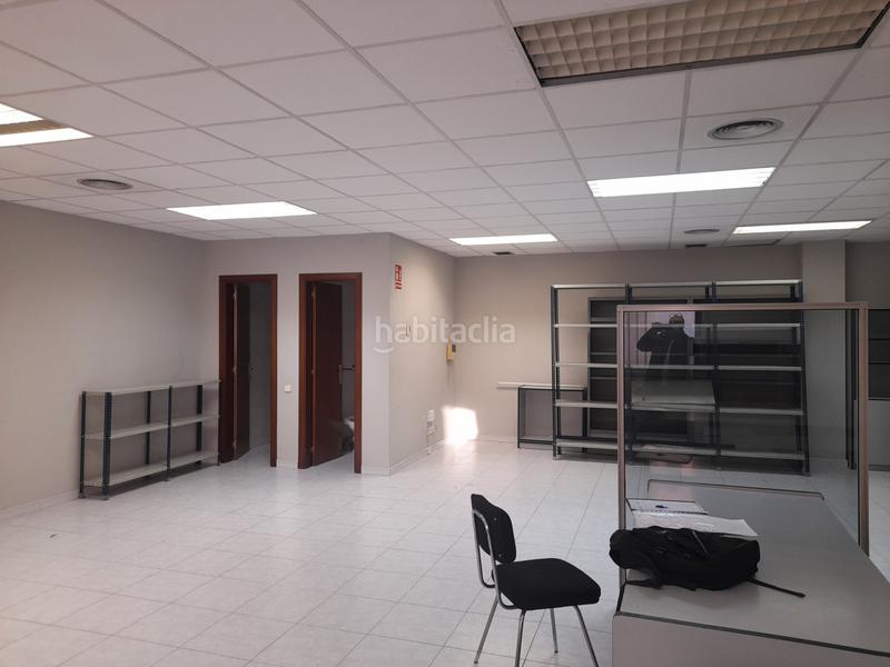 Foto 0f421f4f-44e2-420c-88c6-d3f0722299f2. Location bureau avec chauffage dans Zona Industrial Ripollet