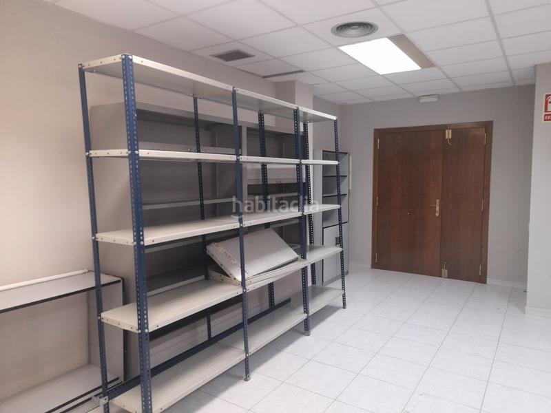Foto bd220aa9-db04-41bb-92f9-c2639ca72430. Location bureau avec chauffage dans Zona Industrial Ripollet