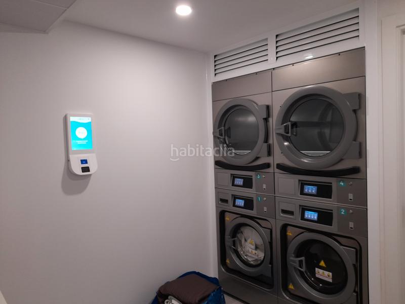 Foto 0c954ba6-4ff0-44d6-996c-47adeee60398. Alquiler oficina posibilidad varias superficies y varios despachos en Hospitalet de Llobregat (L´)