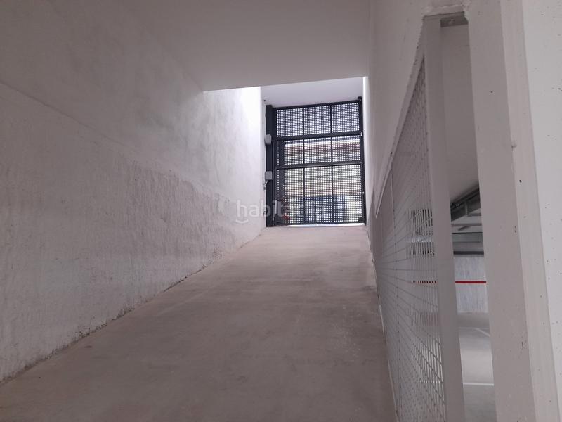 Foto c608394f-ada3-4e4c-8de0-787dc051f639. Rent office space with heating parking in Santa Eulàlia Hospitalet de Llobregat (L´)