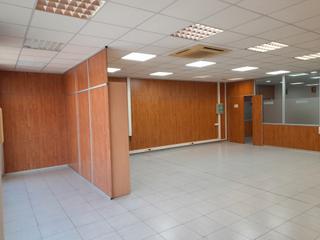 Lloguer Oficina  Carrer batista i roca. Lista para entrar - despachos modificables
