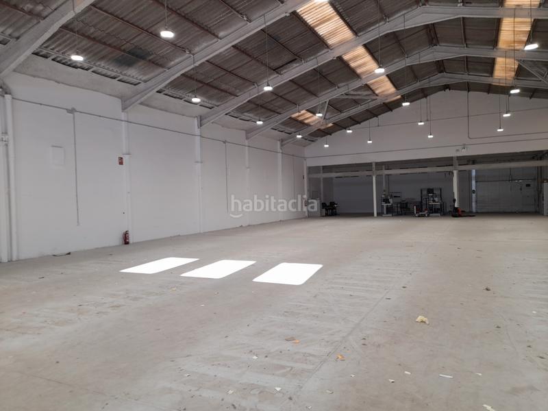 Foto 0f9dd760-b345-42a5-a6cd-1ba8288c376b. Location bâtiment à usage industriel avec chauffage dans Barberà del Vallès