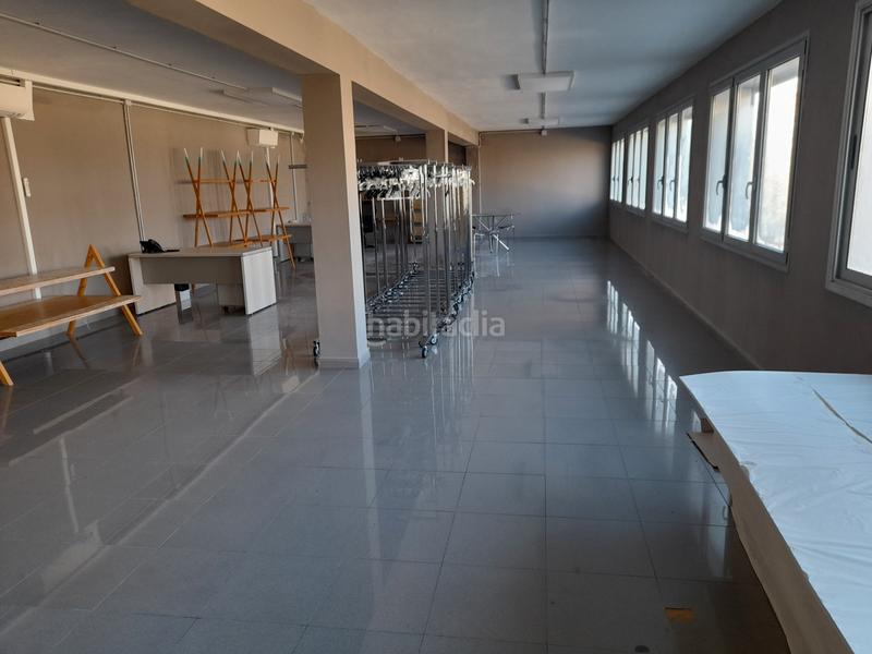 Foto 89ed5ebb-d6b1-41d5-bac4-02f647209d87. Rent industrial building with heating in Parc Central Barberà del Vallès