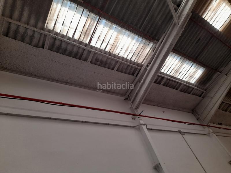 Foto af9668f1-bbfa-4fd4-ae3b-d71444d5ea42. Rent industrial building with heating in Parc Central Barberà del Vallès