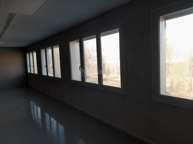 Foto e82baa84-be8e-4ad2-9044-3116d6f5bf4f. Rent industrial building with heating in Parc Central Barberà del Vallès