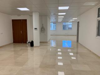 Miete Büro  Carrer d'entença. Buena imagen, lista para entrar