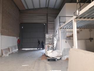 Location Bâtiment à usage industriel  Carrer berguedà. En normativa - lista para entrar