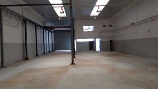 Rent Industrial building  Carrer de jacint verdaguer. Puente grúa