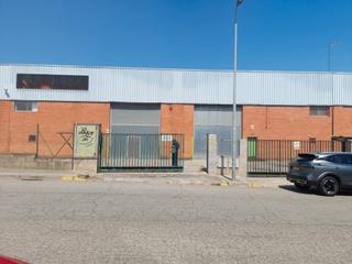 Lloguer Nau industrial  Passeig de sanllehy. Nave a tres vientos con patio perimetral, tipo b