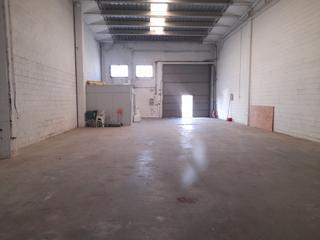 Lloguer Nau industrial a Carrer primer de maig 16. Lista para entrar