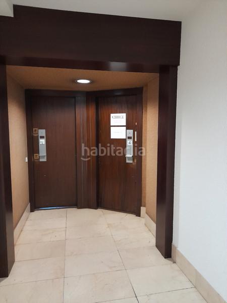 Foto 34c22c28-c976-4bb0-a6a9-86a3f3c4d6ba. Alquiler oficina buena imagen en La Salut Barcelona