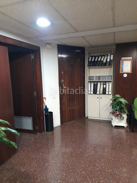 Foto a6d79f34-e657-4ac5-a7ea-c0e6404aae46. Lloguer oficina amb calefacció a La Salut Barcelona