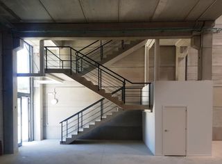 Affitto Capannone industriale  Carrer del mil·lenari de catalunya. Buen estado y buena imagen