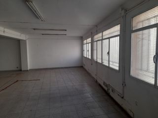 Alquiler Local Comercial  Carrer miquel romeu. Local industrial para peque�a industria, almac�n u oficina