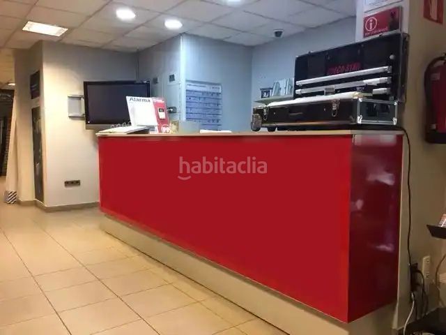 Foto a8271c3d-9e3e-4914-8dd7-3ea66a99188a. Local comercial amb calefacció a Santa Eugenia Girona