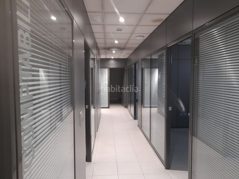 Foto f5e2e918-b743-4a38-b04c-3ee6ec8d4c3e. Local comercial amb calefacció a Santa Eugenia Girona