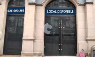 Location Local commercial à Centro - Areal. Local comercial en calle urzaizbajada a principe. distribuido en