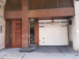 Car parking in Centro - Areal. Se vende plaza de garaje para coche pequeño, tipo c 3 en el sóta