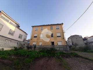 Casa a Travesía de Vigo - San Xoán. Casa totalmente independiente con vistas despejadas !! la propie