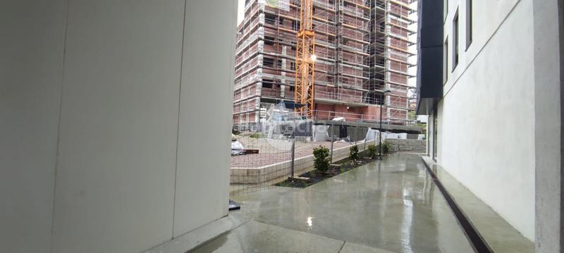 Foto 3dde9ddd-222e-4d91-8d73-59bfac7f431a. Location local commercial dans Plaza de la industria Vigo