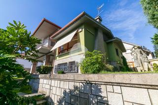 Maison à Plaza España - Corte Inglés. Venta de espectacular chalet independiente en la exclusiva zona