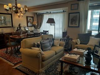 Piso  Travesa de vigo. Venta de amplia vivienda en travesa de vigo, prxima al cruce d