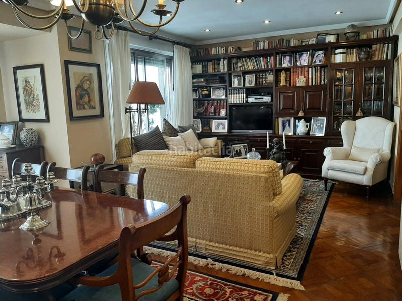 Foto 98d46322-9820-41d6-8fd7-518aba1587fe. Piso venta de amplia vivienda en travesía , próxima al cruce de los lloronesy de urzaiz colegio mariano . dispone de 4 dormitor en Vigo