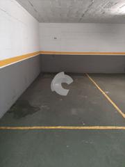 Location Parking voiture  Nicaragua. Plaza de garaje en alquiler en calle nicaragua 25. para coche pe