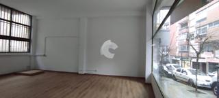 Business premise in Plaza Independencia