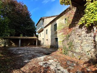 Haus in Ponteareas. ? se vende pazo histórico en cotobade pontevedra  ideal para inv