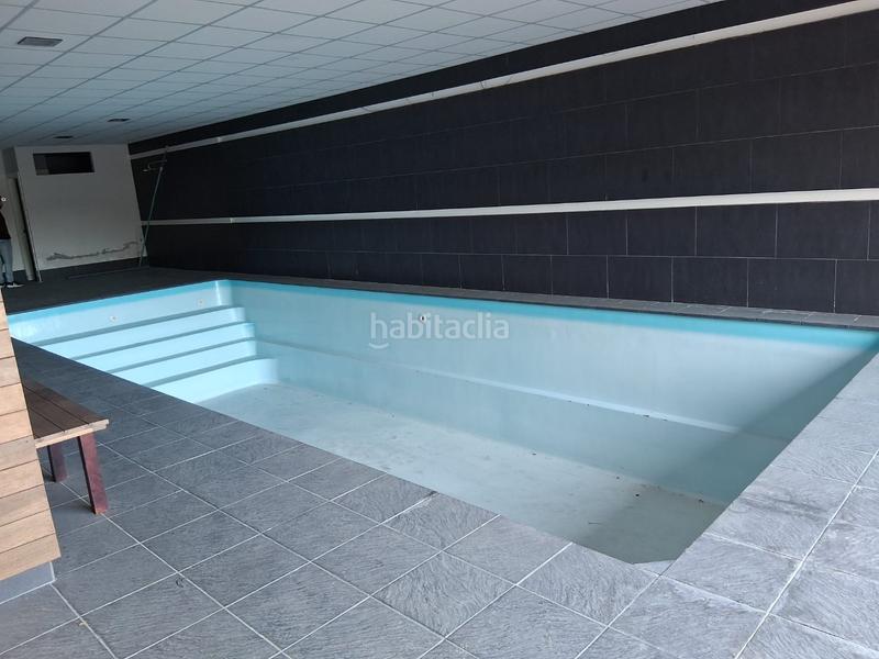 Foto 89b40791-fa8c-4d3b-9013-5275d9a56859. Piso  muy luminoso en seixo, . la vivienda se distribuye en dos habitaciones con armarios empotrados lacados en blanco y salid en Marín