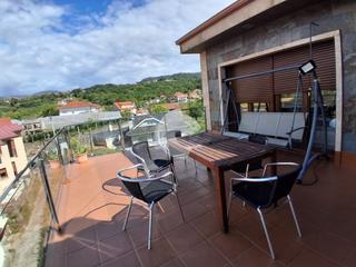 Etagenwohnung in Marín. Piso muy luminos en seixo, marín. la vivienda se distribuye en d