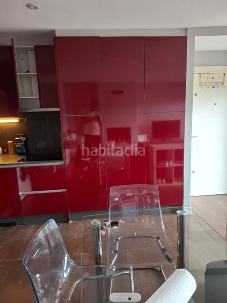 Foto 469c77a6-ba6d-42fa-a012-a35f1f6fbb46. Piso  muy luminos en seixo, . la vivienda se distribuye en dos habitaciones con armarios empotrados lacados en blanco, salónco en Marín