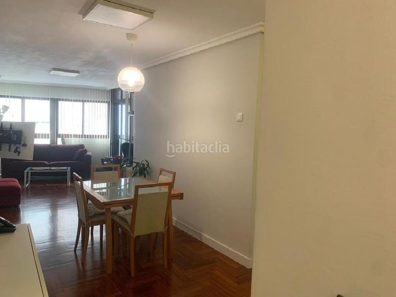 Foto 399af3c8-2358-4028-9a36-c17289c011a4. Piso bonito apartamento reformado de 71 metros que consta de salón, cocina independiente con cerramiento acristalado , 2 dormitorios y en Vigo