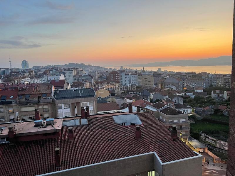 Foto 90d1b3da-1e17-4233-bacc-d13b33b1a013. Alquiler piso estupendo piso en alquiler para estudiantes con vistas al mar situado en av. del aeropuerto, próximo a caragón, proximo a las fuen en Vigo