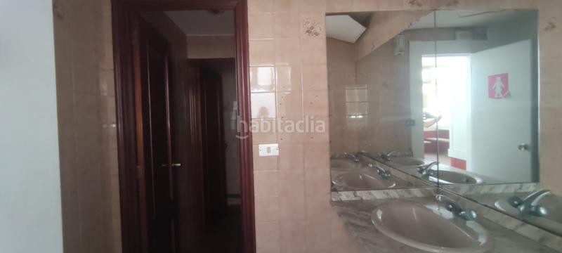 Foto a95a4d65-511f-44cd-8288-bba2bcc96c3e. Local comercial a O Castro Vigo