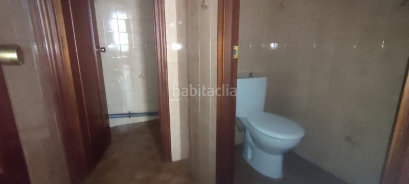 Foto c57e71de-ff7a-4a10-810c-113880a77c26. Local comercial a O Castro Vigo
