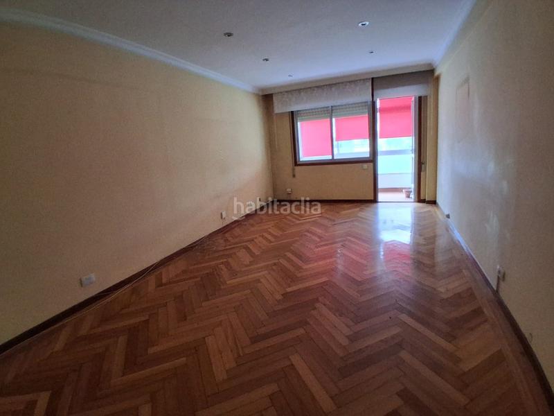 Foto d3f310a3-e29d-4e73-bb79-8faec73268cf. Piso amplio y luminoso piso listo para entrar a vivir! descubre este espacioso piso que lo tiene todo para convertirse en tu nuevo hoga en Vigo