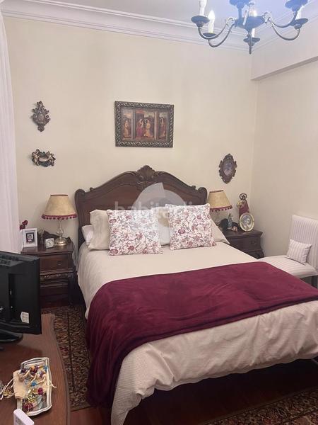 Foto c6743709-7d9f-4882-95f3-e7b4c8fbbd42. Pis a Plaza España - Corte Inglés Vigo